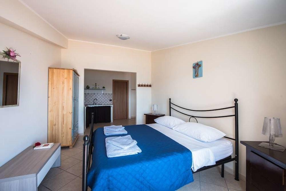 La Sirena Bed & Breakfast Santa Teresa Di Riva