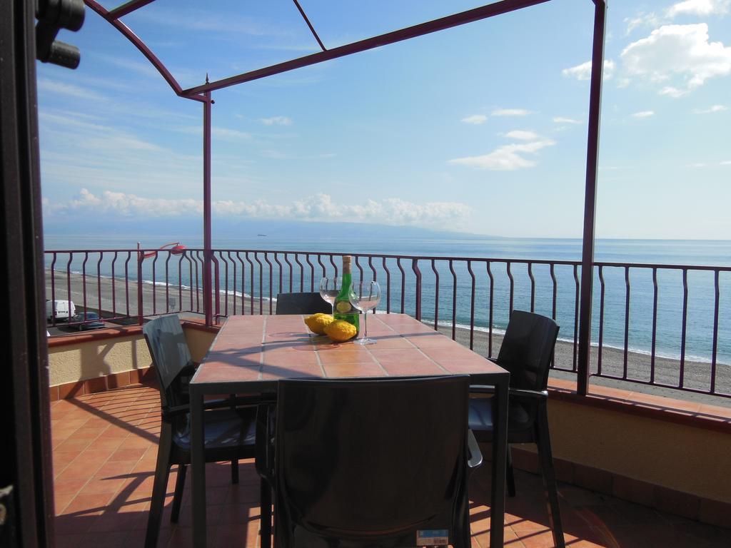 La Sirena Bed & Breakfast Santa Teresa Di Riva