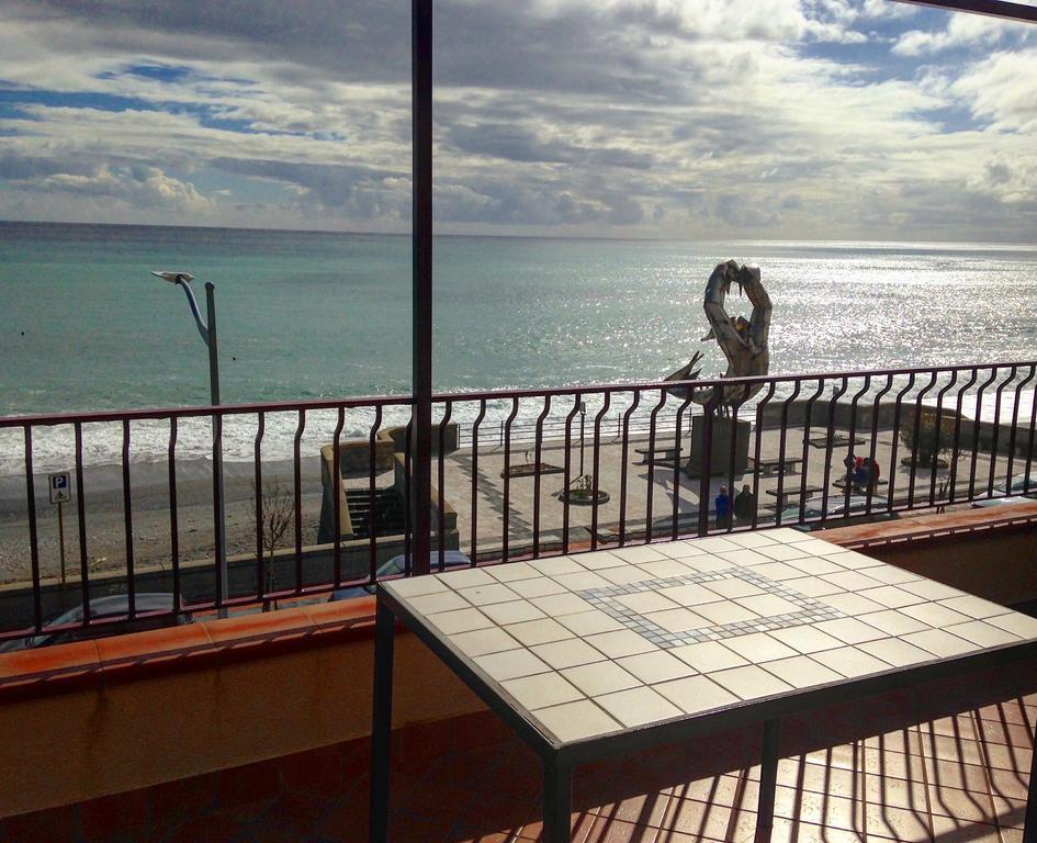 La Sirena Bed & Breakfast Santa Teresa Di Riva